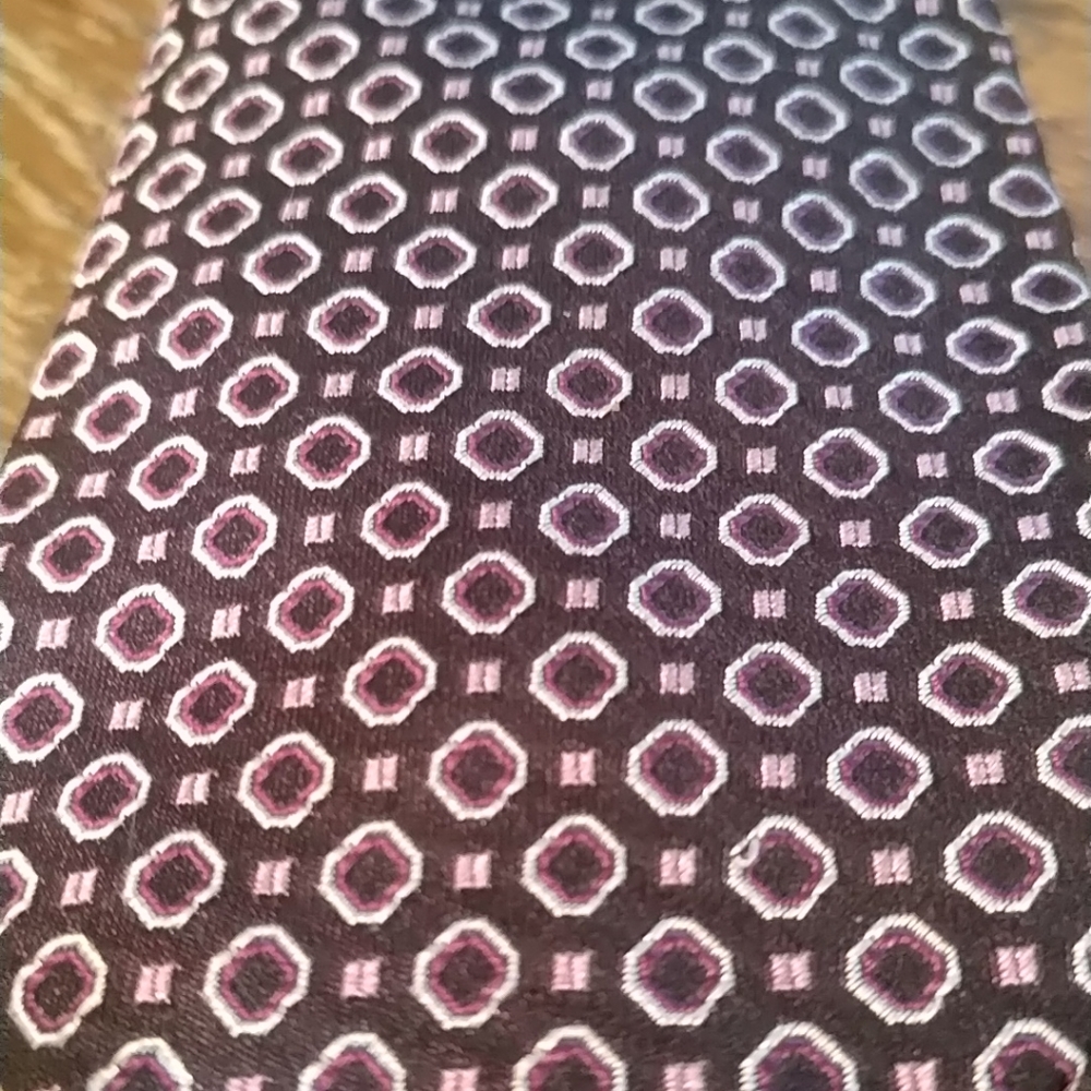 Armani collezioni tie NWOT